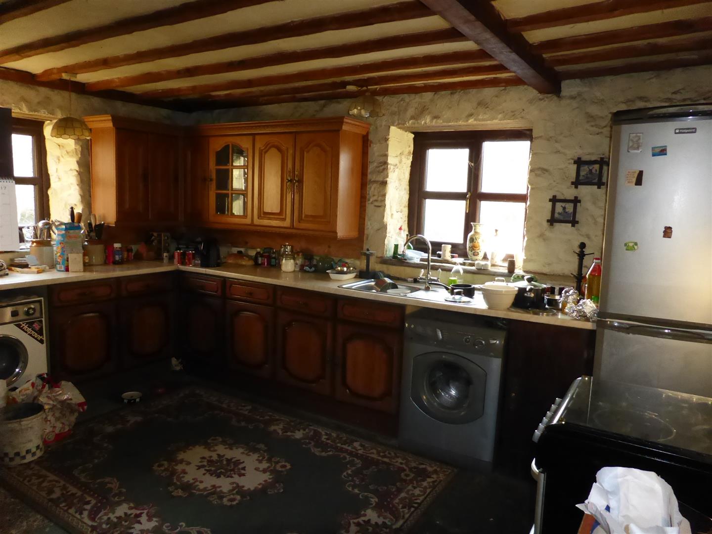 KITCHEN AREA